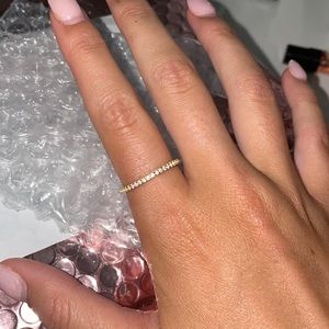 BRAND NEW adorable dainty diamond ring